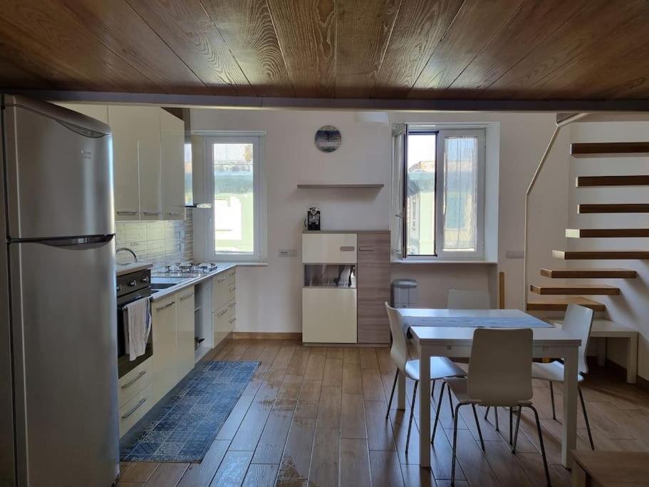Apartamento Raggio Di Sole Nápoles Exterior foto