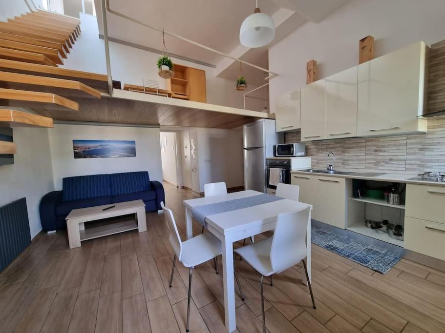 Apartamento Raggio Di Sole Nápoles Exterior foto
