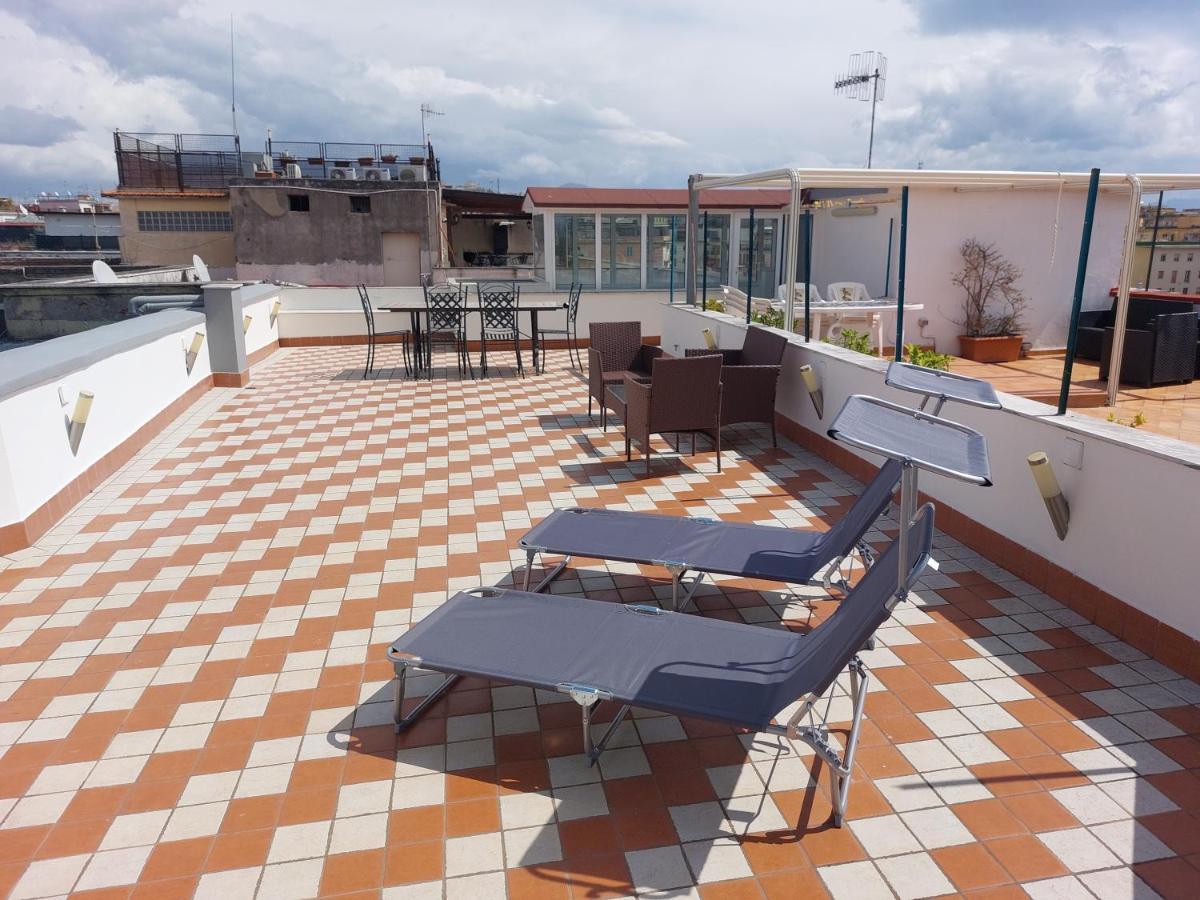 Apartamento Raggio Di Sole Nápoles Exterior foto