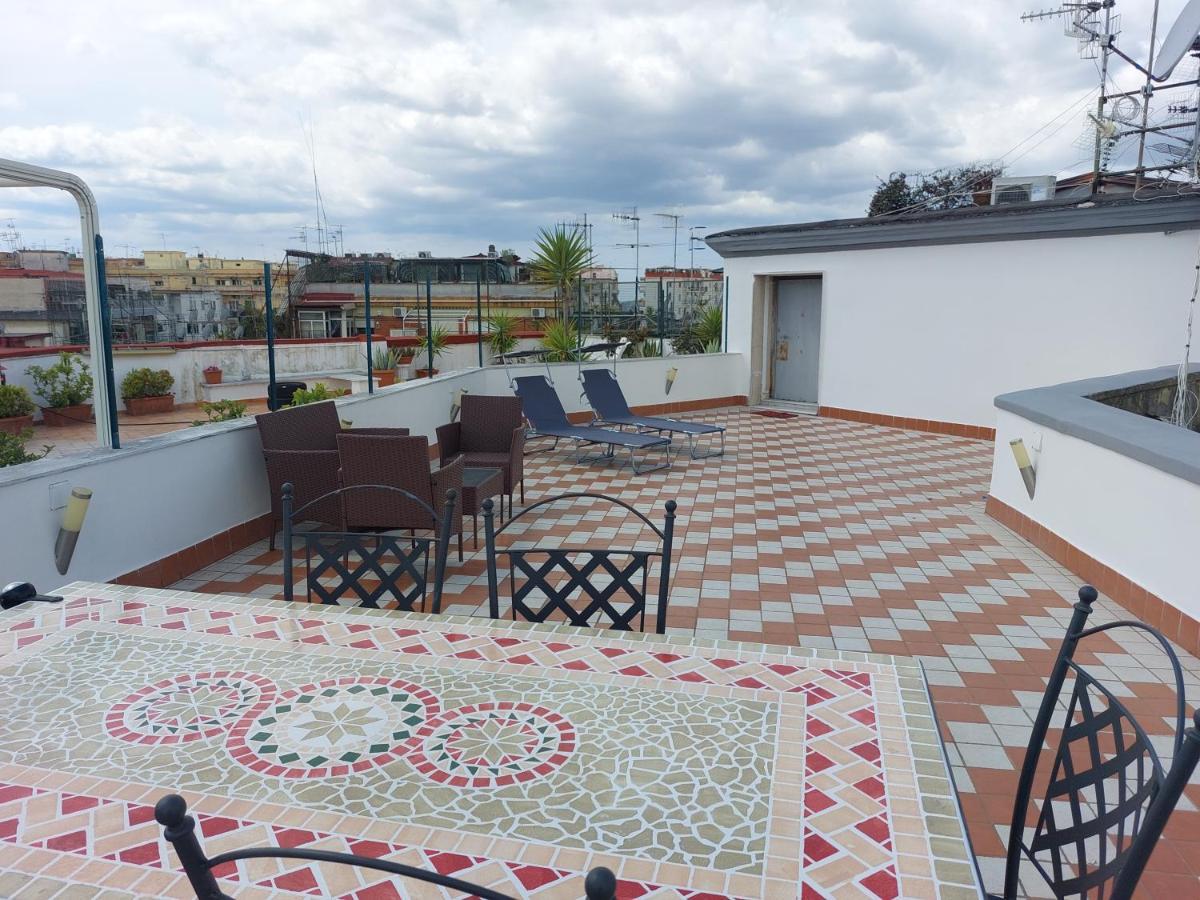 Apartamento Raggio Di Sole Nápoles Exterior foto